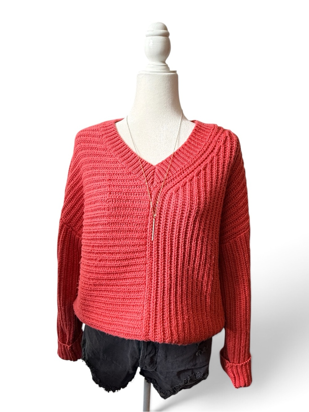 Simply Vera Vera Wang Ribbed V-Neck Sweater - Coral